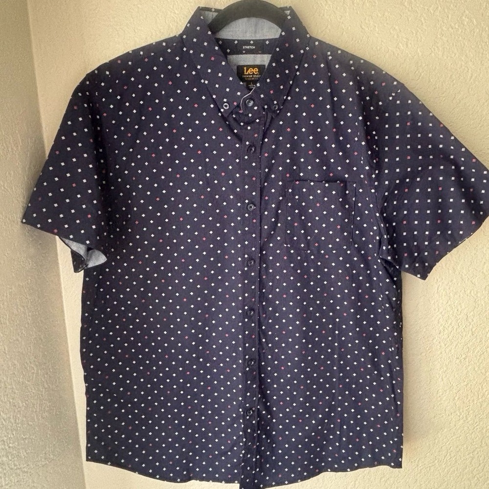 Lee Premium Men's selected‎ regular fit stretch button down Size Large.